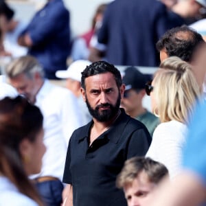 Cyril Hanouna - Célébrités dans les tribunes de la finale homme des Internationaux de France de tennis de Roland Garros 2024 à Paris le 9 juin 2024. © Jacovides-Moreau/Bestimage 