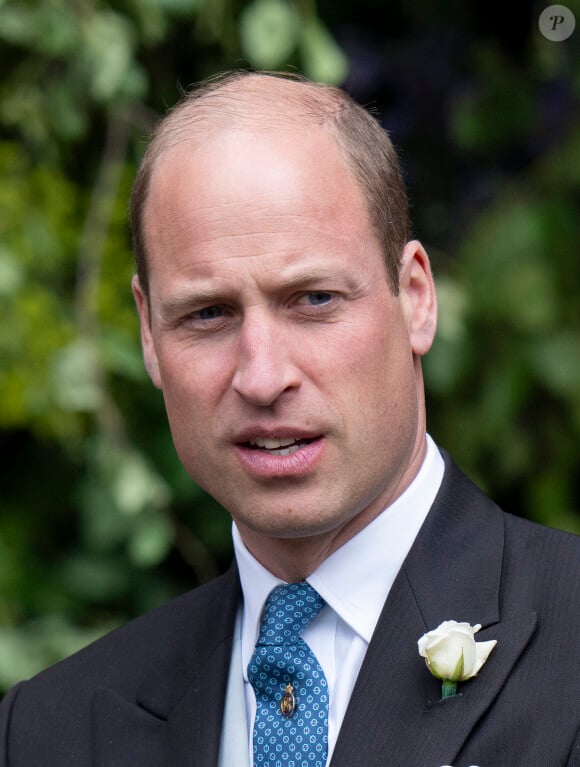 Ami du marié, le prince William était bien sûr présent. 
Le prince William, prince de Galles - Mariage du duc de Westminster, Hugh Grosvenor, et Olivia Henson en la cathédrale de Chester, Royaume Uni, le 7 juin 2024. © GoffPhotos/Bestimage 