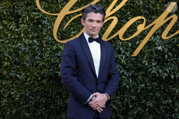 Mais peut-être que cela leur en donnera le goût désormais !
Gautier Capuçon - Photocall de la soirée Chopard "Once Upon A Time" à l'Eden Roc lors du 77ème Festival International du Film de Cannes. Le 21 mai 2024 © Olivier Borde / Bestimage 