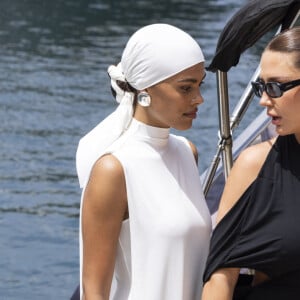 Tina Kunakey et Adèle Exarchopoulos - Arrivées au défilé de mode Jacquemus Cruise "La Casa" à la Casa Malaparte à Capri, Italie, le 10 juin 2024. © Borde-Da Silva/Bestimage 