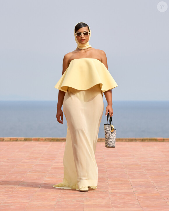 Defilé Jaquemus à la Villa Malaparte à Capri le 10 juin 2O24, - Défilé de mode Jacquemus Cruise "La Casa" à la Casa Malaparte à Capri, Italie, le 10 juin 2024. © Courtesy of Jacquemus via Bestimage 