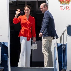 Le prince William, duc de Cambridge, et Catherine (Kate) Middleton, duchesse de Cambridge, quittent le Belize depuis l'aéroport Philip S. W. Goldson. Belize City, le 22 mars 2022. 