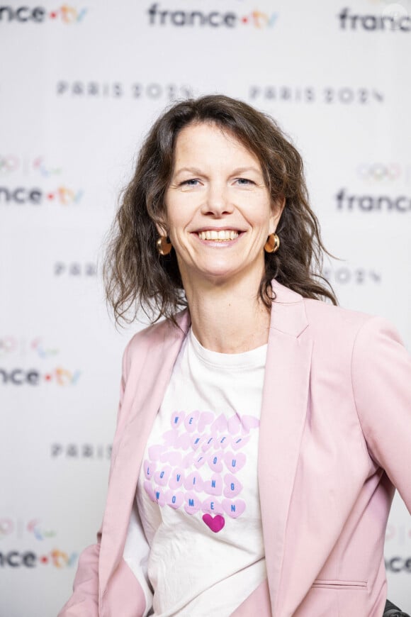 Delphine Bernard lors de la présentation des journalistes et chroniqueurs de France Télévisions pour les Jeux Olympiques 2024 au musée de l'Homme à Paris, le 11 juin 2024. © Pierre Perusseau / Bestimage 