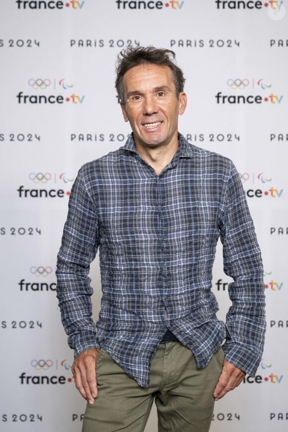 Benoit Gilly lors de la présentation des journalistes et chroniqueurs de France Télévisions pour les Jeux Olympiques 2024 au musée de l'Homme à Paris, le 11 juin 2024. © Pierre Perusseau / Bestimage 