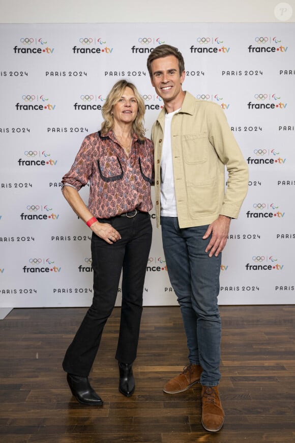 Virginie Couperie-Eiffel et Jean-Baptiste Marteau lors de la présentation des journalistes et chroniqueurs de France Télévisions pour les Jeux Olympiques 2024 au musée de l'Homme à Paris, le 11 juin 2024. © Pierre Perusseau / Bestimage 