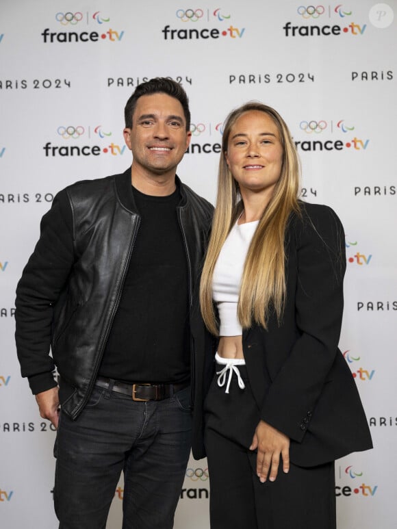 Fabien Lévêque et Charlotte Lorgere lors de la présentation des journalistes et chroniqueurs de France Télévisions pour les Jeux Olympiques 2024 au musée de l'Homme à Paris, le 11 juin 2024. © Pierre Perusseau / Bestimage 