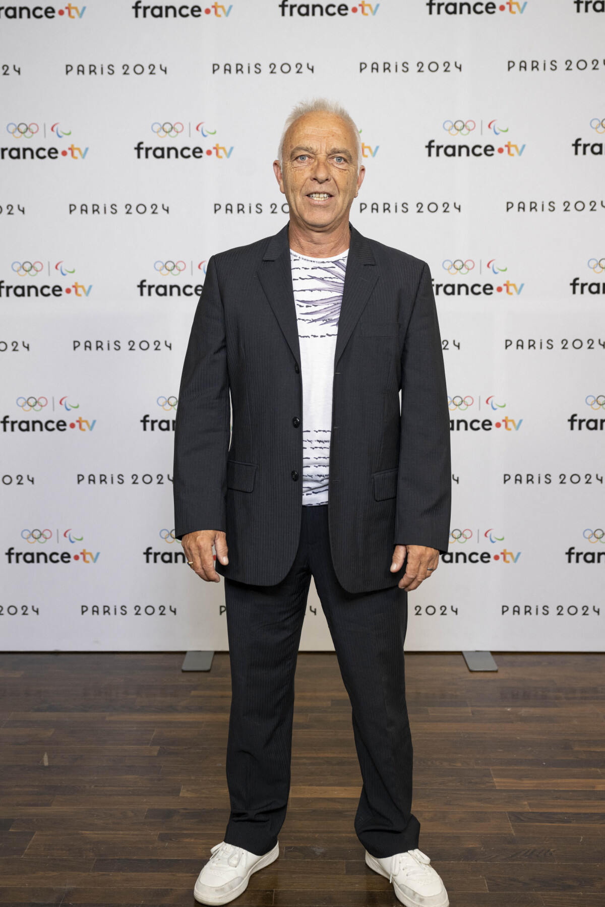 Photo : Lionel Pioline lors de la présentation des journalistes et ...