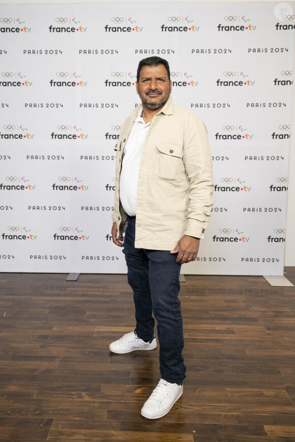 Julien Soyer lors de la présentation des journalistes et chroniqueurs de France Télévisions pour les Jeux Olympiques 2024 au musée de l'Homme à Paris, le 11 juin 2024. © Pierre Perusseau / Bestimage 