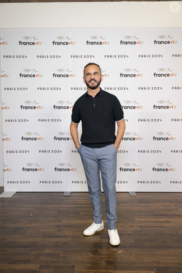 Jean Christophe Galleazzi lors de la présentation des journalistes et chroniqueurs de France Télévisions pour les Jeux Olympiques 2024 au musée de l'Homme à Paris, le 11 juin 2024. © Pierre Perusseau / Bestimage 