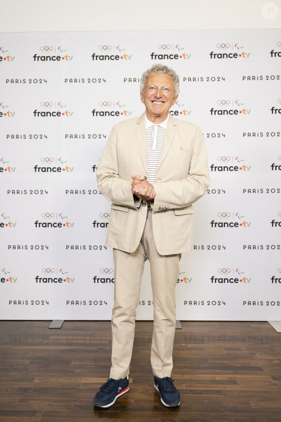 Nelson Monfort lors de la présentation des journalistes et chroniqueurs de France Télévisions pour les Jeux Olympiques 2024 au musée de l'Homme à Paris, le 11 juin 2024. © Pierre Perusseau / Bestimage 