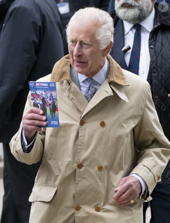 Le roi Charles III d'Angleterre au Lady Day du premier jour du Derby d'Epsom à Epsom Downs, Royaume Uni, le 31 mai 2024. © GoffPhotos/Bestimage