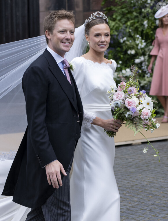 Le mari de Kate Middleton venu seul n'a pas bénéficié de traitement de faveur et a tenté de se faire petit. 
Mariage du duc de Westminster, Hugh Grosvenor, et Olivia Henson en la cathédrale de Chester, Royaume-Uni, le 7 juin 2024. © GoffPhotos/Bestimage