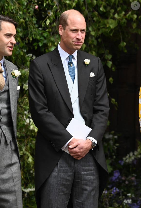 Le prince William a assisté au mariage de son ami Hugh Grosvenor en tout discrétion. 
Le prince William, prince de Galles - Mariage du duc de Westminster, Hugh Grosvenor, et Olivia Henson en la cathédrale de Chester, Royaume-Uni. © Justin Goff/GoffPhotos/Bestimage