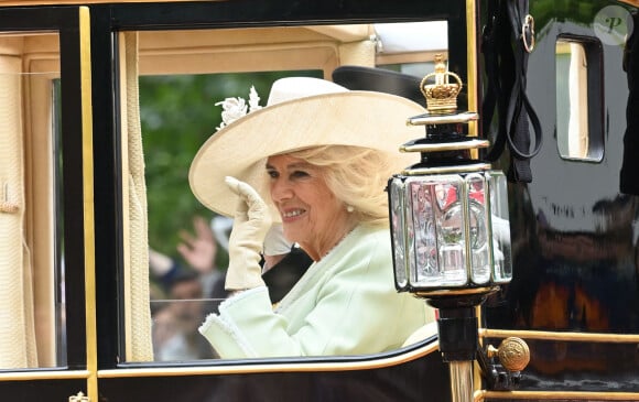 Camilla Parker Bowles, reine consort d'Angleterre - Les membres de la famille royale britannique lors de la parade Trooping the Color à Londres, Royaume Uni, le 15 juin 2024. © Justin Goff/GoffPhotos/Bestimage 