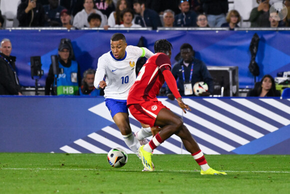 Kylian Mbappé pendant la rencontre France-Canada Bordeaux, France. ( Photo de federico pestellini / panoramic).