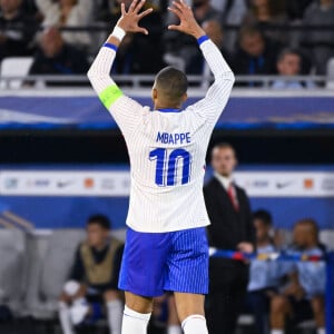 Kylian Mbappé pendant la rencontre France-Canada Bordeaux, France. ( Photo de federico pestellini / panoramic).