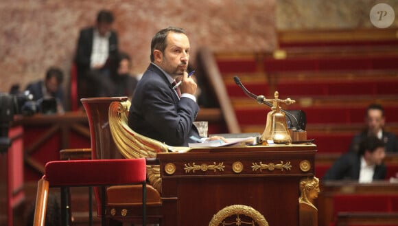 Sebastien Chenu - Questions au gouvernement à l'Assemblée nationale à Paris le 25 octobre 2023.