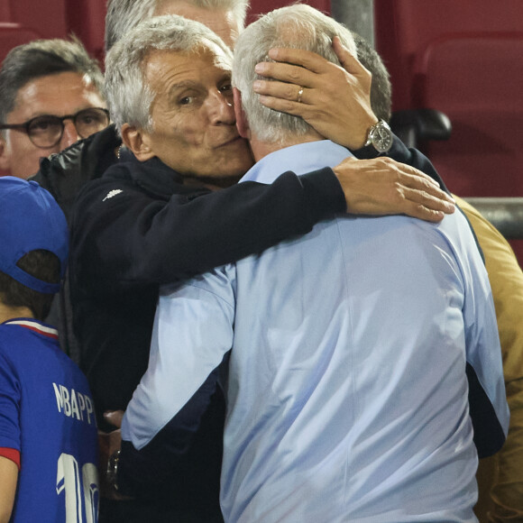 Nagui et Didier Deschamps - Célébrités dans les tribunes du match du groupe D de l'Euro 2024 entre l'équipe de France face à l'Autriche (1-0) à Dusseldorf en Allemagne le 17 juin 2024. © Cyril Moreau/Bestimage