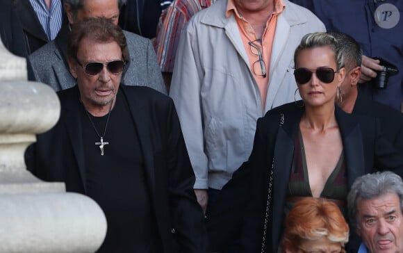 Johnny et Laeticia Hallyday - Sorties des obsèques de Mireille Darc en l'église Saint-Sulpice à Paris. Le 1er septembre 2017 