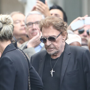 Johnny et Laeticia Hallyday - Obsèques de Mireille Darc en l'église Saint-Sulpice à Paris. Le 1er septembre 2017 