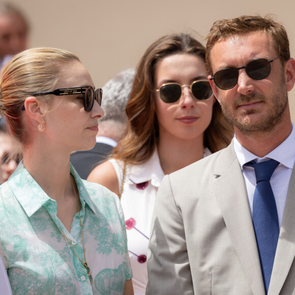 Beatrice Borromeo, Pierre Casiraghi, la princesse Caroline de Hanovre lors du relais de la Flamme Olympique des Jeux olympiques d'été de Paris. Paris se prépare à accueillir les XXXIIIèmes Jeux Olympiques d'été. © Bruno Bebert/Bestimage