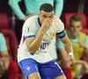 Kylian Mbappé ne jouera à priori pas contre les Pays-Bas vendredi prochain.
Kylian Mbappé a été victime d'une fracture du nez lors du du match du groupe D de l'Euro 2024 entre l'équipe de France face à l'Autriche (1-0) à Dusseldorf en Allemagne. © Cyril Moreau/Bestimage