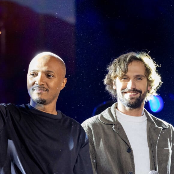 Soprano et Clément Albertini à l'anregistrement de l'émission "Embarquement immédiat" au théâtre de verdure du Casone à Ajaccio, diffusée le 4 novembre sur France 3