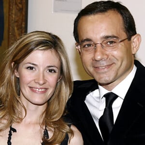 Jean, le fils qu'il a eu avec la journaliste Elisabeth Bost a aujourd'hui 17 ans.
Jean Luc Delarue et sa femme Elisabeth Bost - Les Amis du Centre Georges Pompidou fêtent les 30 ans du Centre