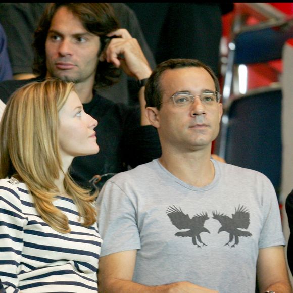 Jean Luc Delarue et sa compagne Elisabeth Bost. Match opposant le Paris Saint-Germain (PSG) et l'Olympique de Marseille (OM) au Parc des Princes. © Guillaume Gaffiot/Bestimage