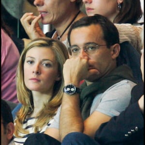 Jean Luc Delarue et sa compagne Elisabeth Bost. Match opposant le Paris Saint-Germain (PSG) et l'Olympique de Marseille (OM) au Parc des Princes. © Guillaume Gaffiot/Bestimage