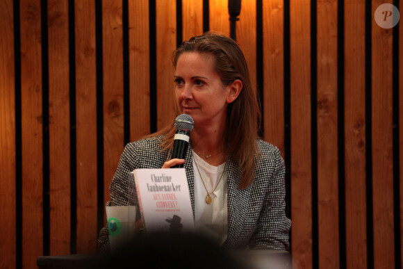 Charline Vanhoenacker - Personnalités à la 40ème Foire du Livre à la Halle George Brassens de Brive-la-Gaillarde. Le 4 novembre 2022 © Jean-Marc Lhomer / Bestimage