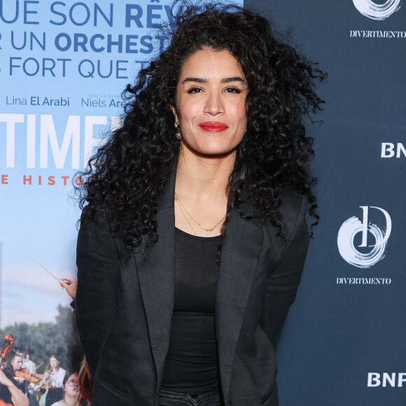 Le synopsis de ce thriller ressemble en partie à ce qu'a pu vivre l'actrice en dehors des caméras.
Sabrina Ouazani assiste à l'avant-première du film "Divertimento" à Paris au Cinéma Le Grand Rex le 16 janvier 2023. Nasser Berzane/ABACAPRESS.COM