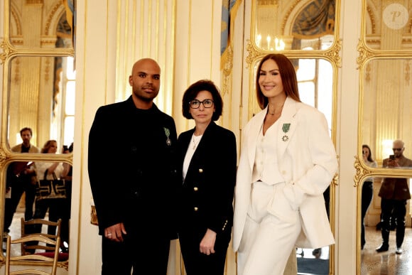 Exclusif - Saïd Boussif, Rachida Dati, Vitaa - La chanteuse Vitaa et le Producteur musical Saïd Boussif élevés par la ministre de la Culture, Rachida Dati au grade de chevalier dans l'ordre des Arts et Lettres dans le salon des Maréchaux au ministère de la Culture à Paris le 24 juin 2024. © Dominique Jacovides - Alain Guizard / Bestimage  No Web - Belgique et Suisse 