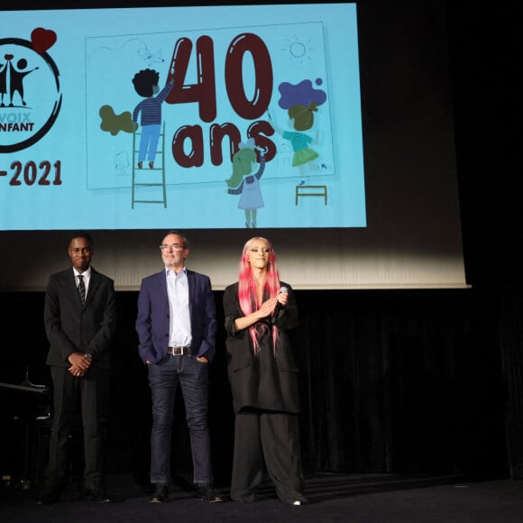 Mourad Tsimpou, Bruno Solo et Bilal Hassani célèbrent le 40e anniversaire de "La Voix de l'Enfant" à l'Automobile Club de France à Paris, le 22 septembre 2022. Jérôme Domine/ABACAPRESS.COM