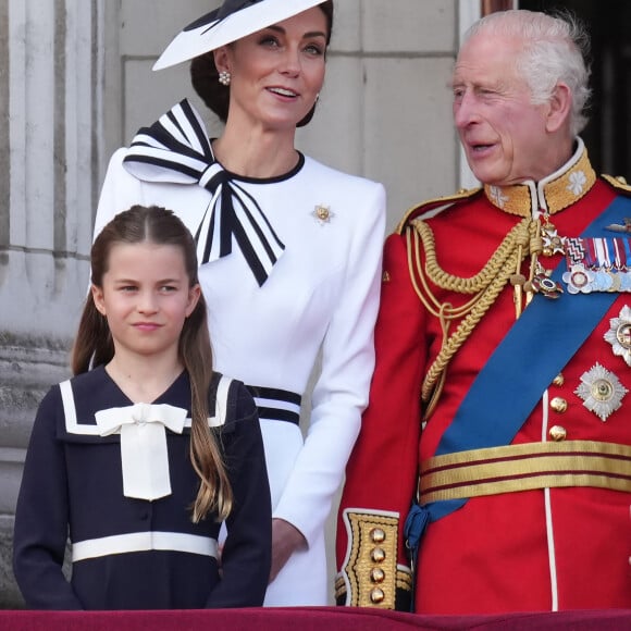 La princesse Charlotte, Catherine Kate Middleton, princesse de Galles, le roi Charles III d'Angleterre - Les membres de la famille royale britannique au balcon du Palais de Buckingham lors de la parade militaire "Trooping the Colour" à Londres le 15 juin 2024 © Julien Burton / Bestimage