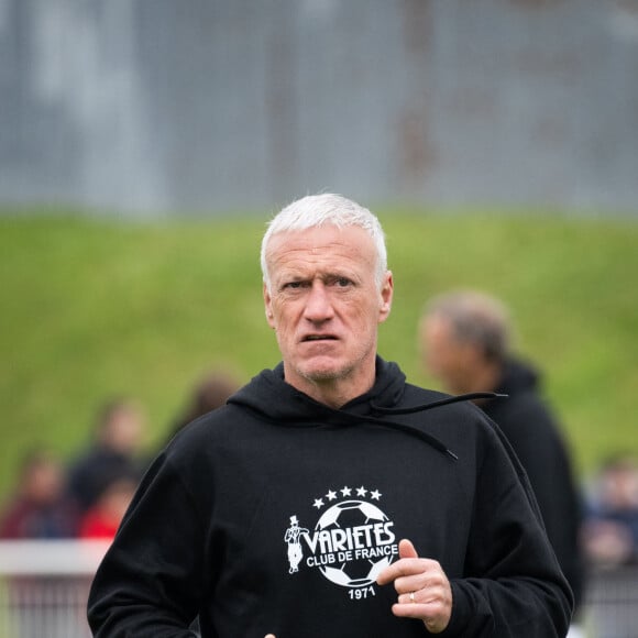Didier Deschamps lors du match de football caritatif du Variétés club de France au profit de l'opération Pièces jaunes au stade Bernard Giroux à Plaisir, France, le 24 avril 2024. © Eric Tschaen/Pool/Bestimage