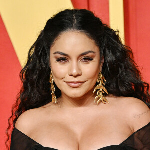 Vanessa Hudgens enceinte lors de la soirée des Oscars Vanity Fair 2024 organisée par Radhika Jones au Wallis Annenberg Center for the Performing Arts à Beverly Hills, Los Angeles, Californie, Etats-Unis, le 10 mars 2024. 