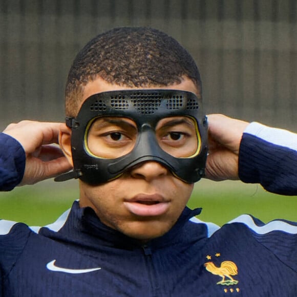 Les nombreux problèmes de Kylian Mbappé
 
Kylian Mbappé à l'Euro, en Allemagne. © Imago/Panoramic/Bestimage