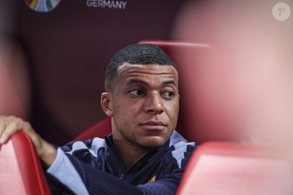 "Il faut se souvenir de sa saison, notamment de sa fin de saison avec le PSG", ajoute-t-il sur Kylian Mbappé
 
Kylian Mbappé - Match de l'Euro 2024 France - Pays-Bas (0-0) au stade de Leipzig, le 21 juin 2024. © Elyxandro Cegarra / Panoramic / Bestimage