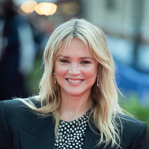 Auprès de ''Marie-Claire'', Virginie Efira révèle ce que cette maternité a changé, et ce qu'elle n'a pas changé.
Virginie Efira sur le tapis rouge du 38e Festival du film de Cabourg, le 14 juin 2024. Aurore Maréchal/ABACAPRESS.COM