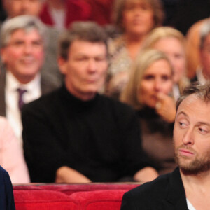 Françoise teste notamment les chansons d'Alain Souchon avant qu'il les sorte.Alain Souchon et son fils Pierre Souchon sur le plateau de Vivement Dimanche, le 5 janvier 2019 à Paris, France. Photo par Max Colin/ABACAPRESS.COM