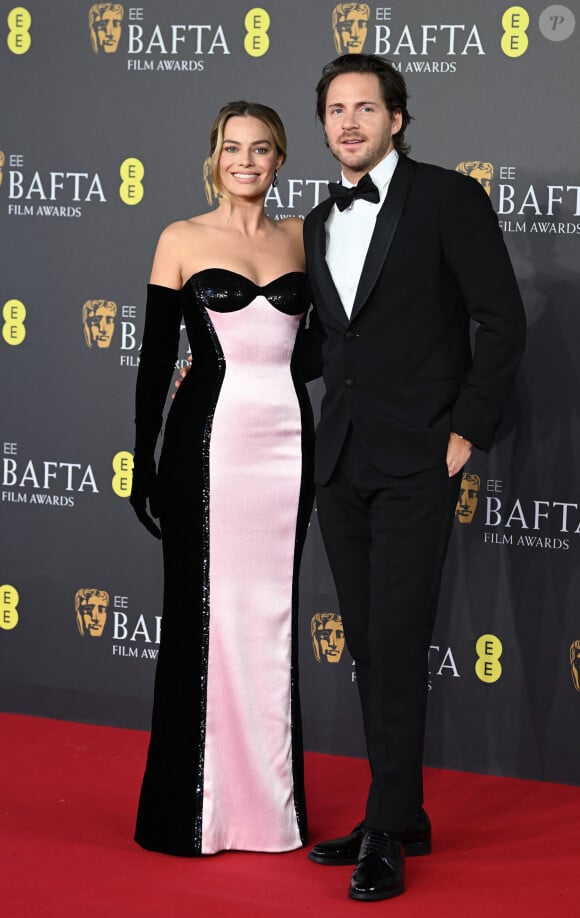 Le couple s'est marié trois ans plus tard à Byron Bay, en Australie, le pays d'origine de Margot Robbie
Margot Robbie and Tom Ackerley lors des "British Academy Film Awards 2024" au Royal Festival Hall à Londres le 18 février 2024