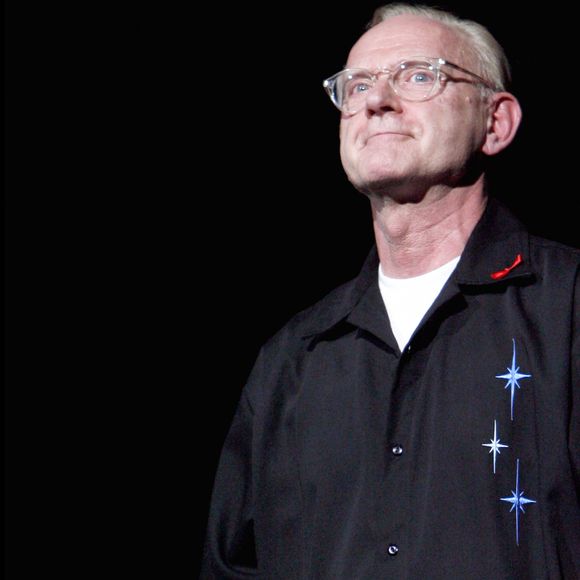 "Je suis entré dans une asexualité. Je n'avais plus de désir, même si la bête fonctionnait encore. Ce sont des rencontres qui ne sont plus faites. Mais ce n'est pas grave."
William Sheller - Concert hommage à Barbara pour les 10 ans de sa mort au théâtre des Variétés au profit de Sidaction