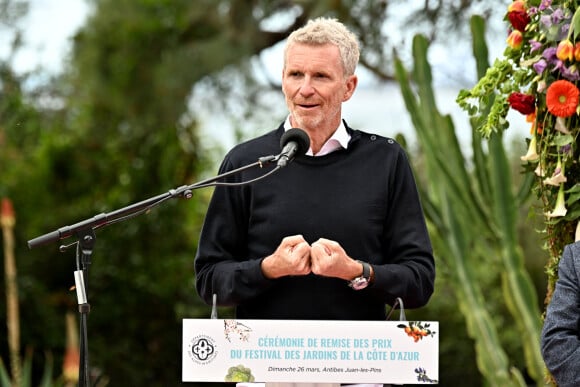 Exclusif - Denis Brogniart, le parrain de l'événement, durant la remise des prix de la 4ème édition du Festival des Jardins de la Côte d'Azur, dans les jardins de la villa Eilenroc, à Antibes Juan les Pins, le 26 mars 2023. © Bruno Bebert / Bestimage