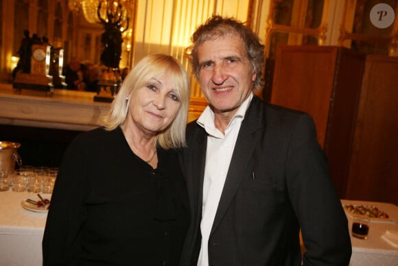 Julie Leclerc et son mari Gérard Leclerc assistent à la remise des insignes de commandeur dans l'Ordre des Arts et des Lettres à Alain Chamfort et de "Chevalier dans l'Ordre des Arts et des Lettres" à Ludovic Martin, au ministère de la Culture, à Paris, le 30 octobre 2019. Jérôme Domine/ABACAPRESS.COM