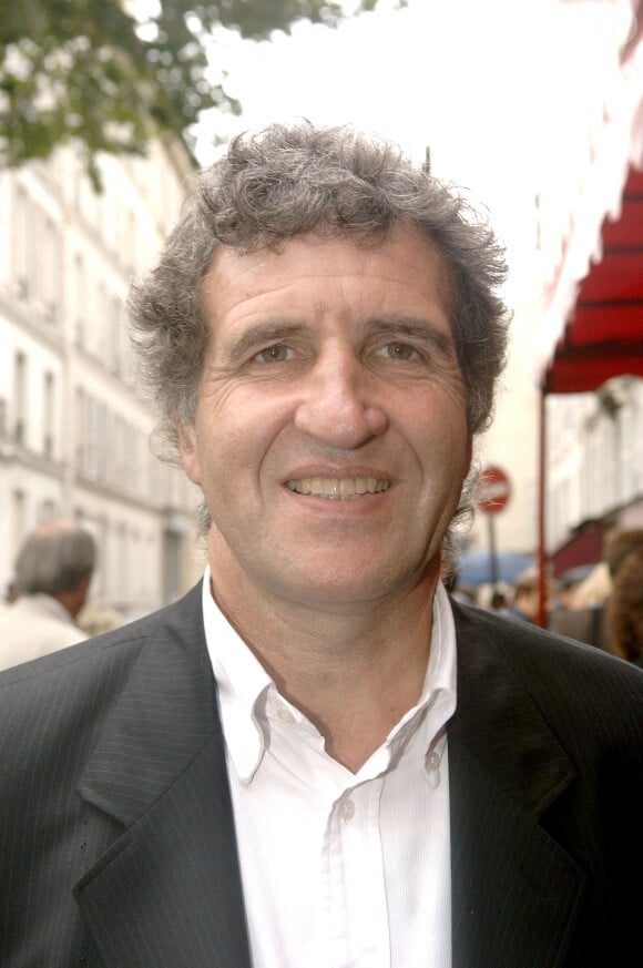 Gérard Leclerc arrive à la conférence de presse annuelle de France Télévisions qui se tient au Cirque d'Hiver à Paris, le 4 septembre 2006. Giancarlo Gorassini/ABACAPRESS.COM