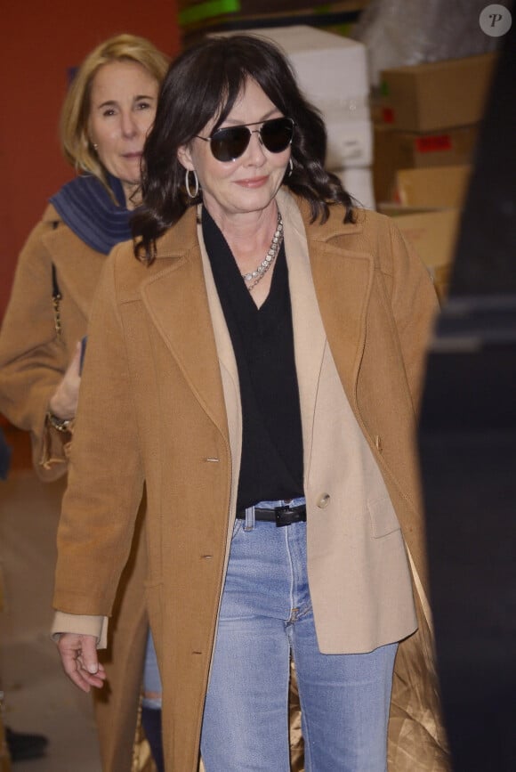 New York City, NY - Shannen Doherty, the beloved actress known for her iconic role as Brenda Walsh in the hit series "Beverly Hills, 90210," has teamed up with iHeartPodcasts, the No. 1 podcast publisher globally according to Podtrac, for a highly-anticipated podcast titled “Let’s Be Clear.” Listen to the official trailer here, and tune into the premiere episode on December 7, 2023. Pictured here, Shannen exits the Kelly and Mark morning show in New York City while doing promo runs. Pictured: Shannen Doherty