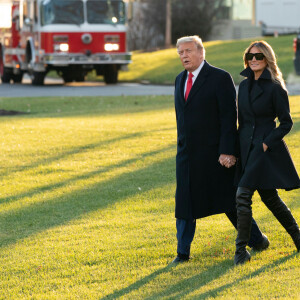 Le président Donald Trump et la première Dame Melania Trump quittent Washington pour se rendre a Mar-a-Lago a West Palm Beach le 23 décembre 2020 