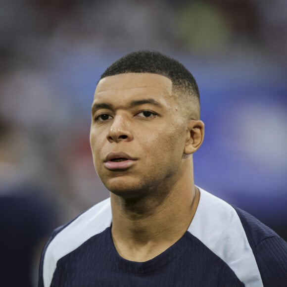 Kylian Mbappé Echauffement des joueurs de France - Demi-finale de l'Euro 2024 entre l'Espagne et la France (2-1) à Munich en Allemagne le 9 juillet 2024.