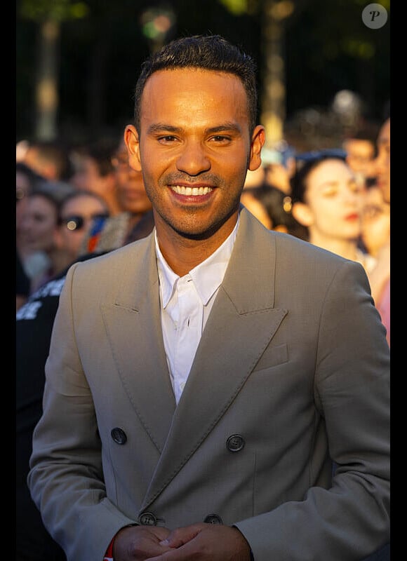 Mohamed Bouhafsi lors du concert de la Place de la République en marge de l'émission "Paris Accueille La Flamme", à Paris le 15 juillet 2024